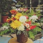 チンシバイを使ったアレンジメント｜「花安」　（和歌山県和歌山市の花キューピット加盟店 花屋）のブログ